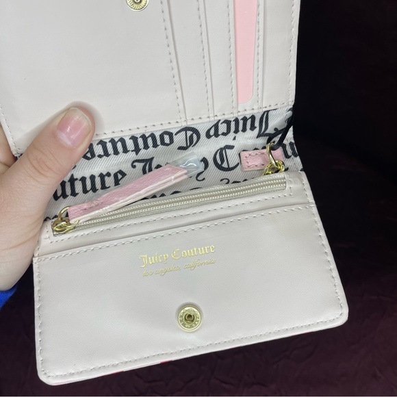 Juicy Couture Valentines Small Hand Wallet - Picture 5 of 7